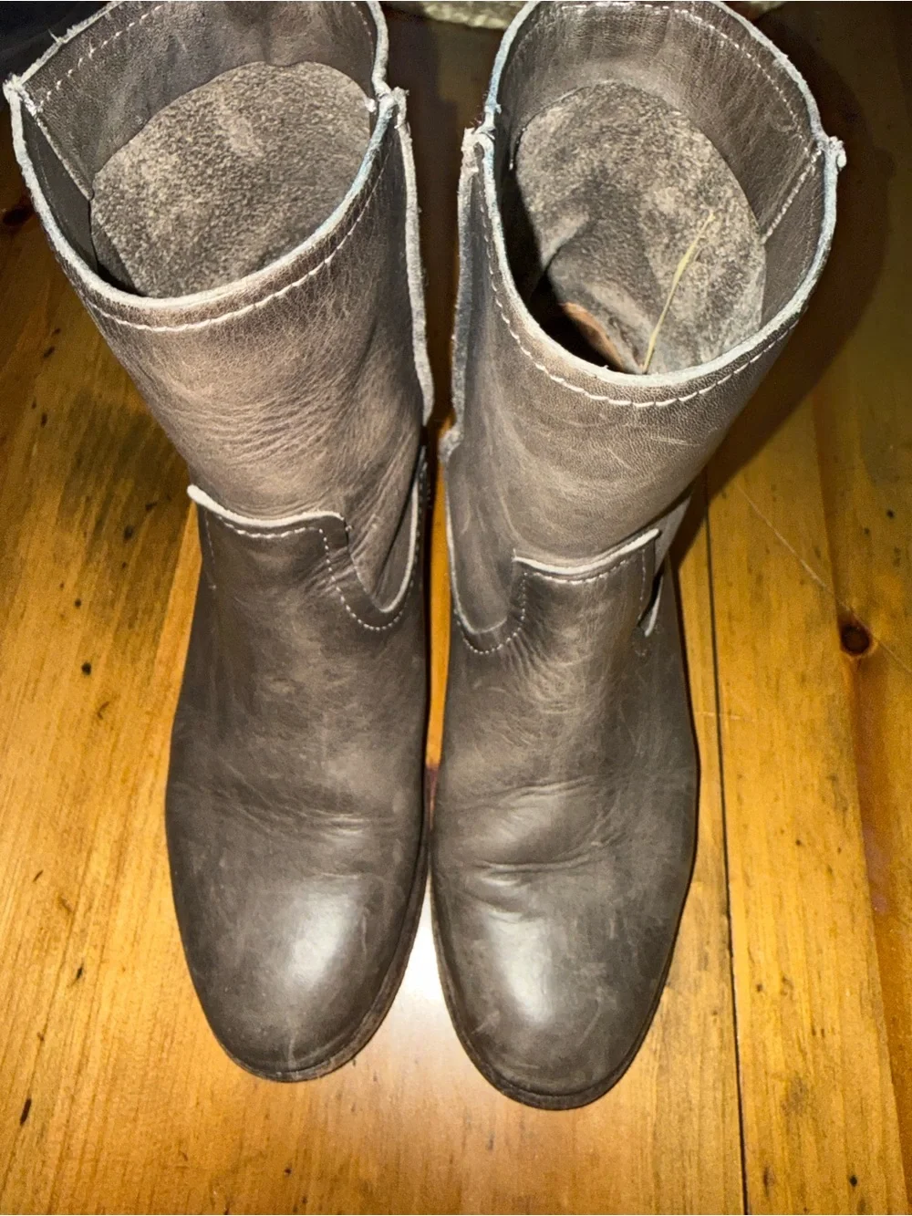 FRYE Raw Edge Distressed Brown Leather Pull-On Ankle Boots Women’s 7.5
